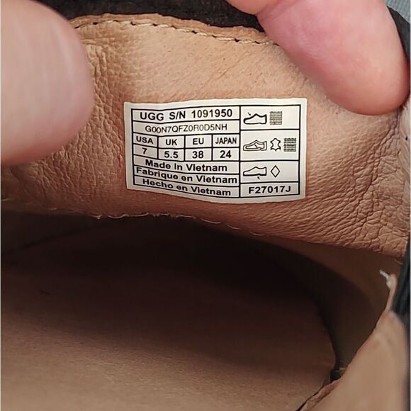 Ugg Womens Open Back Luci Slip On Leather Shoes Black Faux Fur Size 7 - Picture 4 of 7